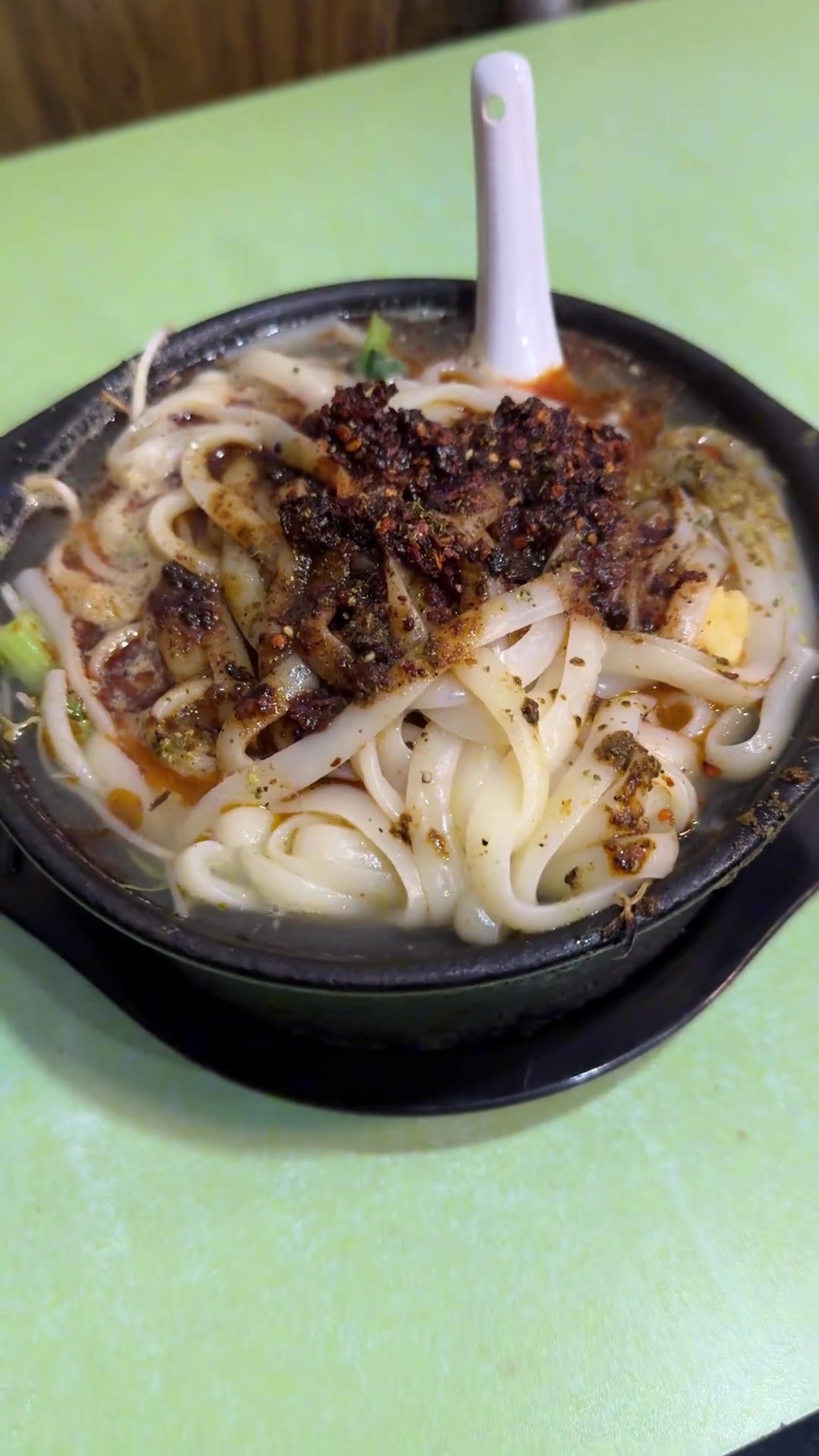 来长春！这碗量大实惠的东北麻辣烫先干为敬！