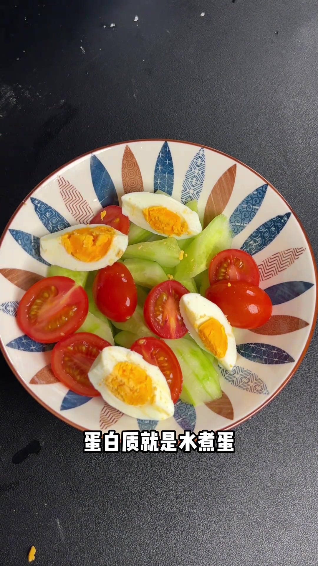 拌黄瓜,拌蔬菜都特别的好吃浓浓的芝麻味带着一丢丢酸甜,好吃没负担!