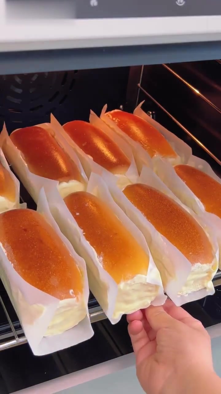 蓬松暄软,儿时回忆,经典老式奶油面包超好吃