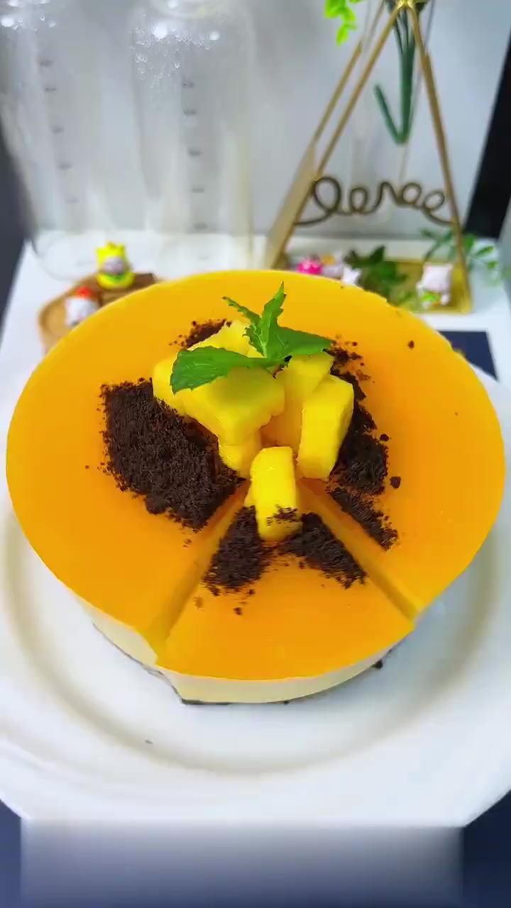 家里有冰箱就能做超好吃的芒果慕斯蛋糕