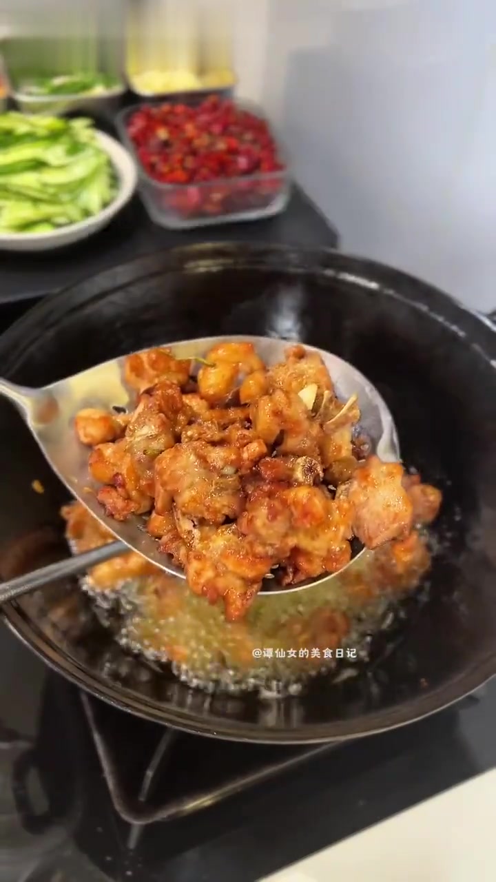 简单零失败的爆炒辣子鸡真的太好吃了麻辣鲜香越吃越上瘾