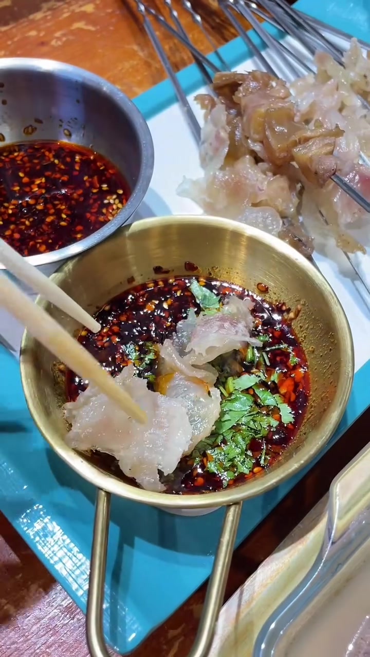 中秋老铁饭局，菜名比谜语还难猜，野馄饨是啥？盛元烧烤，神秘菜单等你解锁！