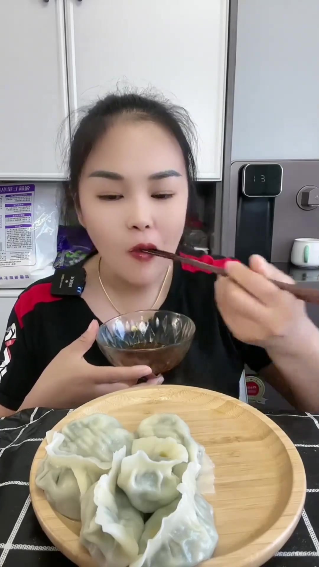 麻辣肉三鲜饺子,猪肉韭菜虾仁馅紧实Q弹!