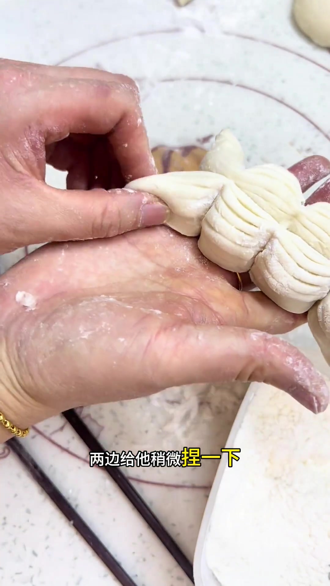 顺莲花传统的顺莲花馍馍!