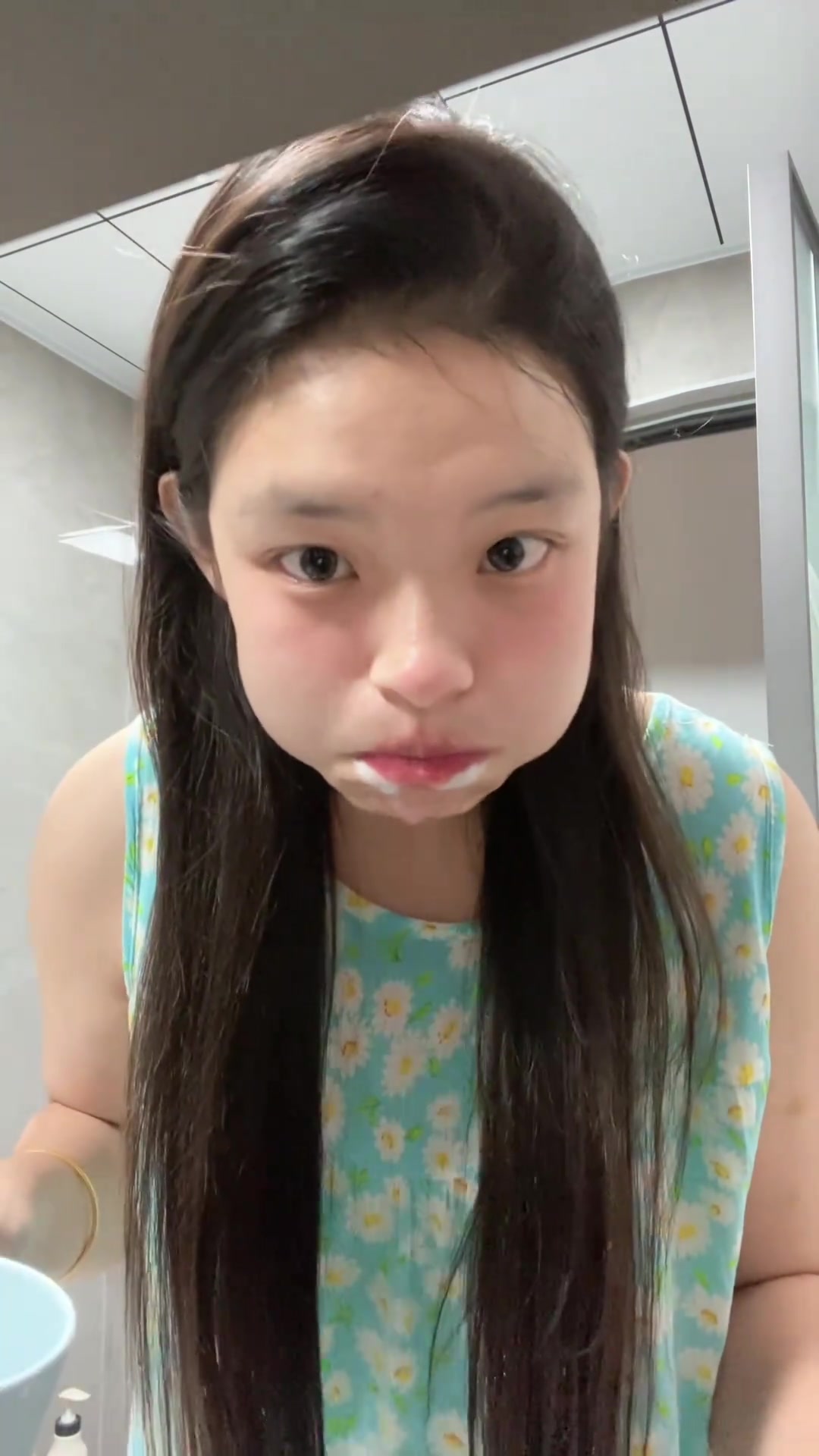 晚上吃5毛的麻辣烫串