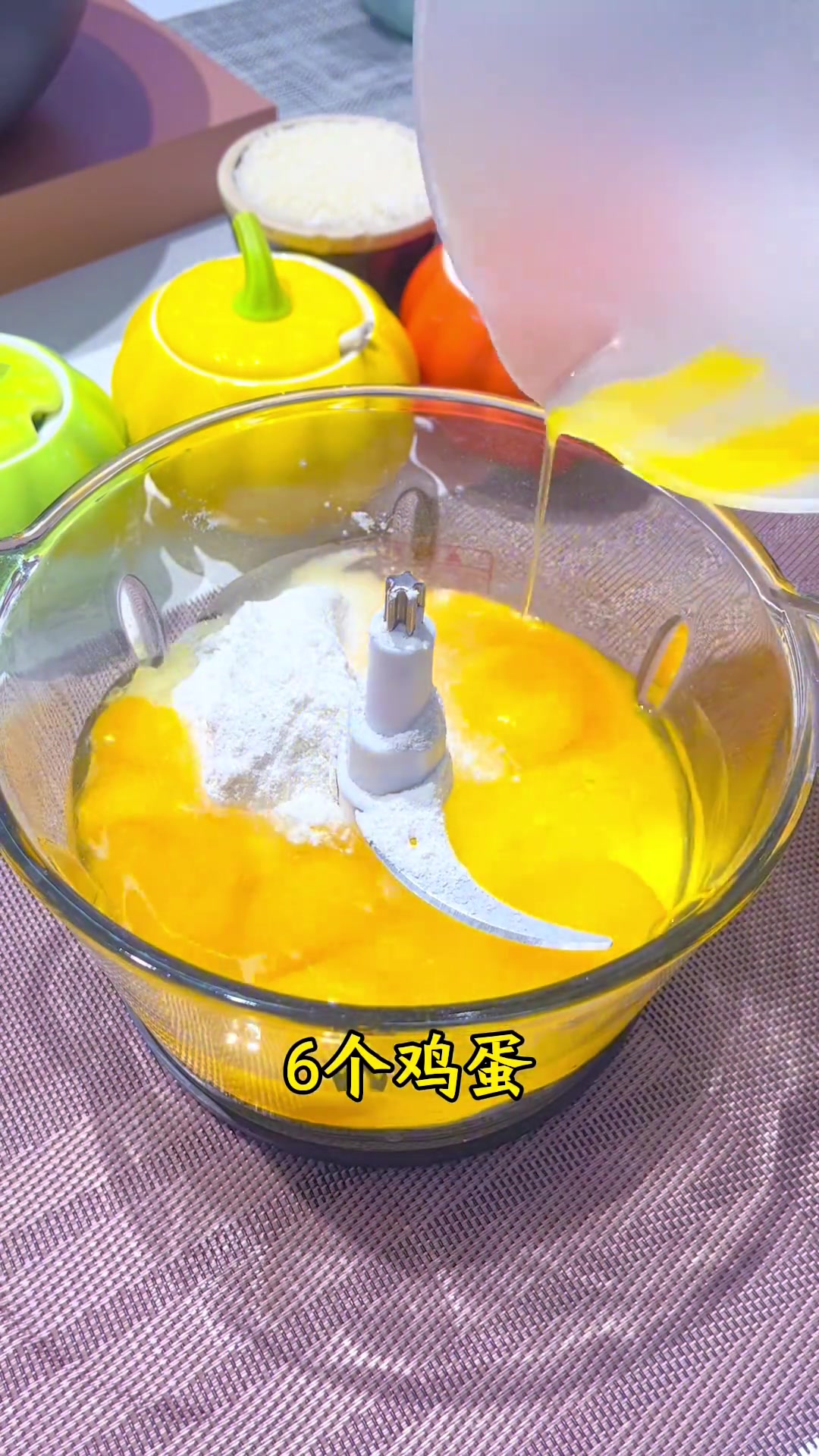 在家用电饭煲做蛋糕就这么简单!