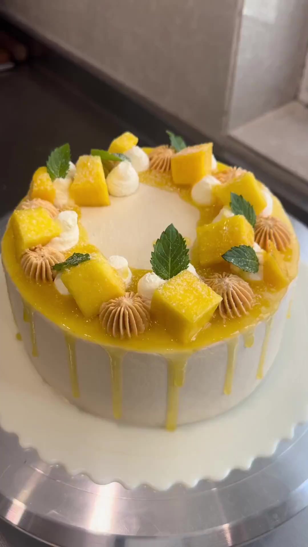 给娃亲手做生日蛋糕是我最开心的时刻!什么时候都最爱你,小秋果生日快乐!