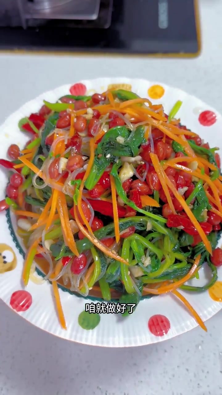 炝拌菠菜粉丝好吃又开胃天热没胃口的快去试试