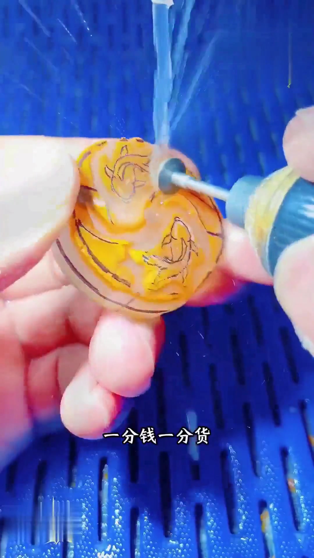 用镯心做双鱼吊坠，寓意鱼跃龙门，成品咋样？