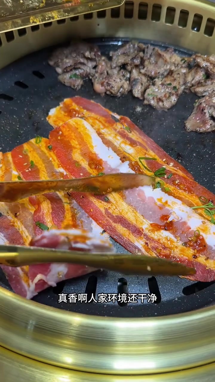 哈尔滨嘎嘎火的大盘烤肉,特别好吃,价格不贵