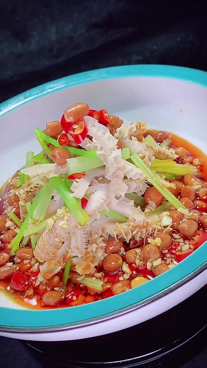 适合夏季的一款小菜,酸辣香麻特别好吃