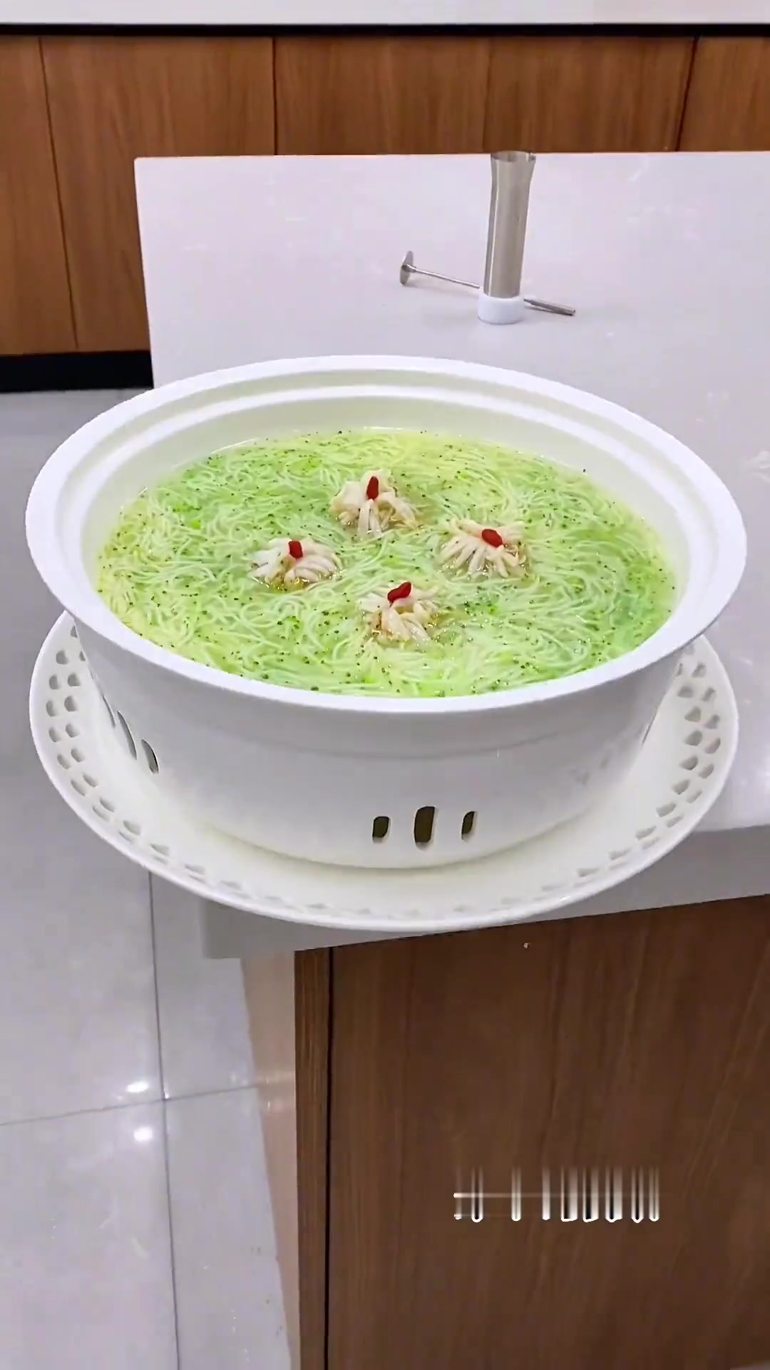 豆腐羹加入鲍鱼做成吃不起的样子