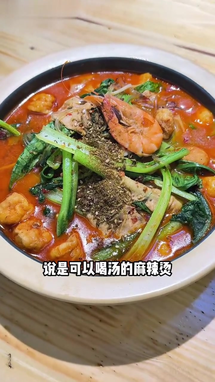 在沈阳六年能开六家店，没点特色肯定是不行滴！无骨无刺炭烤刀鱼卷，宫后夹肉……