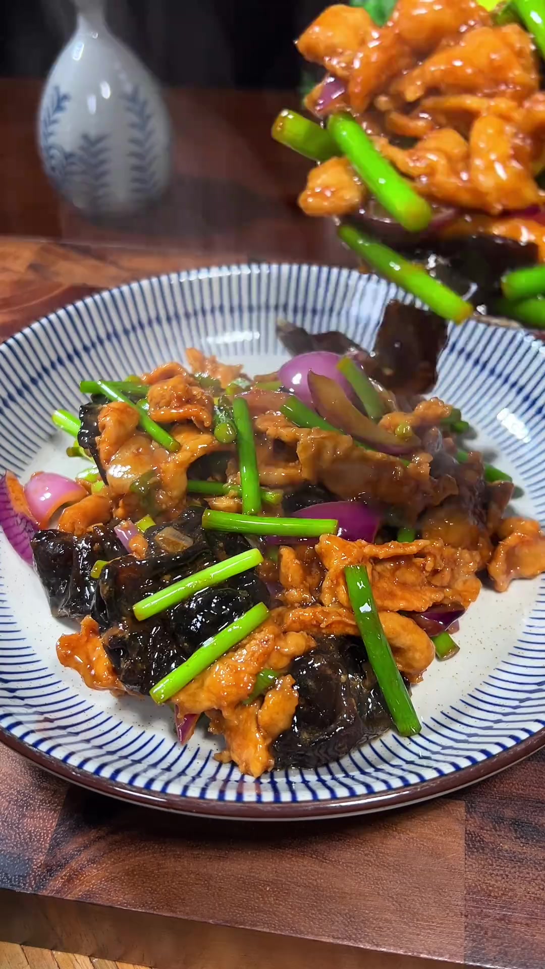 过油肉在家里怎么做才好吃，今天就教会你