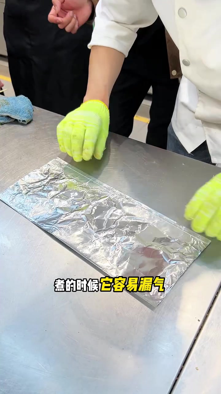 川渝烧烤的特色锡纸鲫鱼,你的烧烤店有没有这道菜?