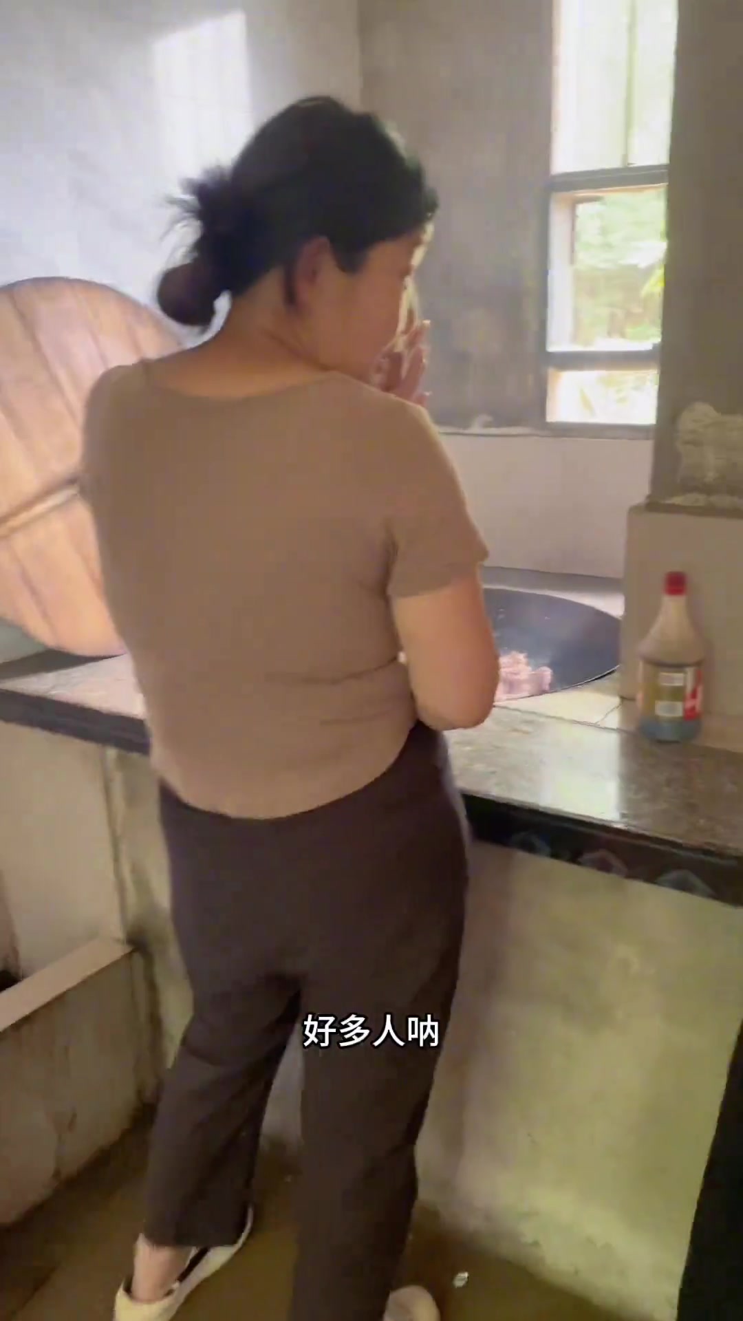 回家喽你们说鹅的哪个部位最有营养?下次回家我就先预留