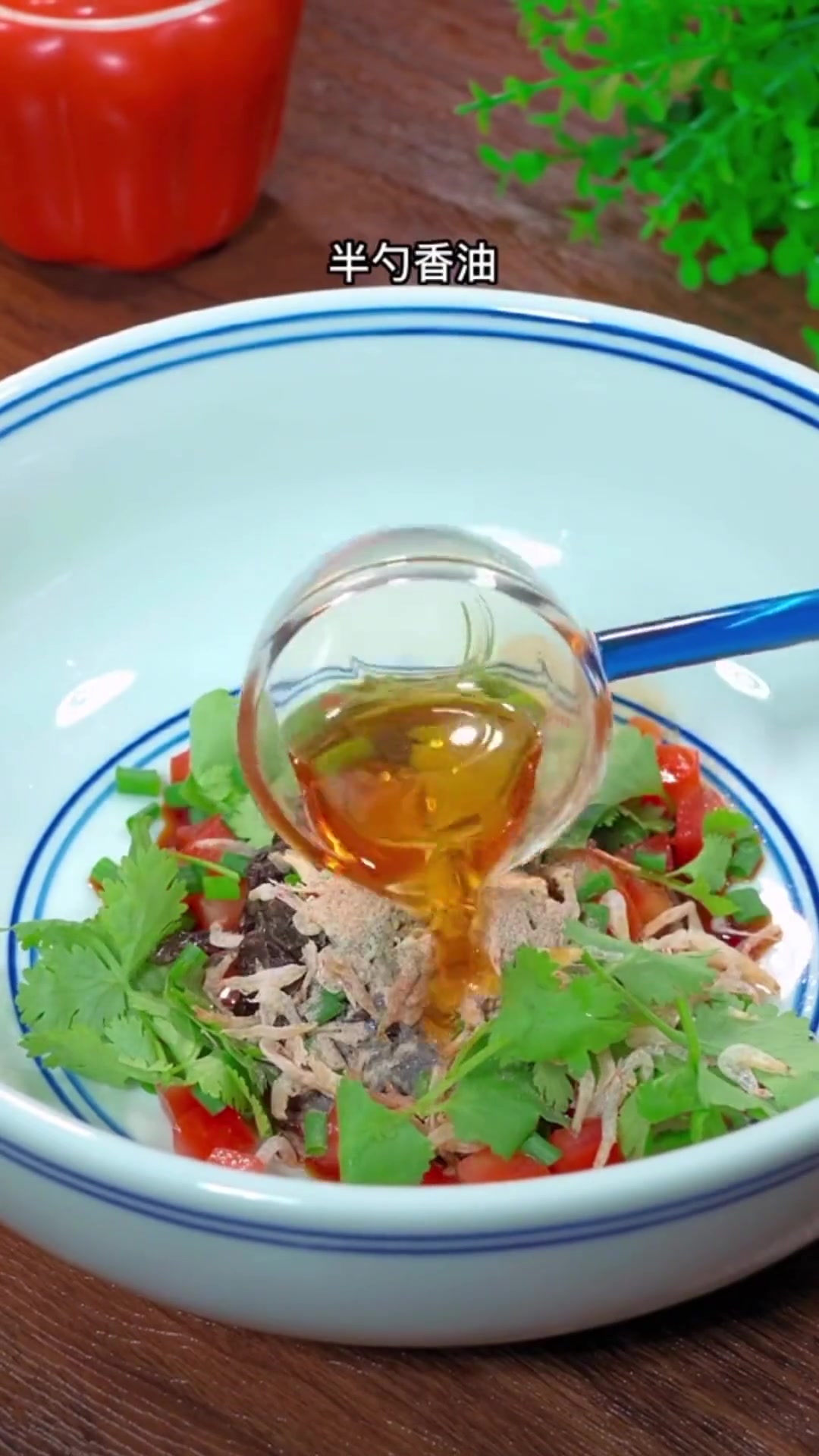 以后想喝紫菜汤了,就像我这样做,汤鲜味美做法特别简单!