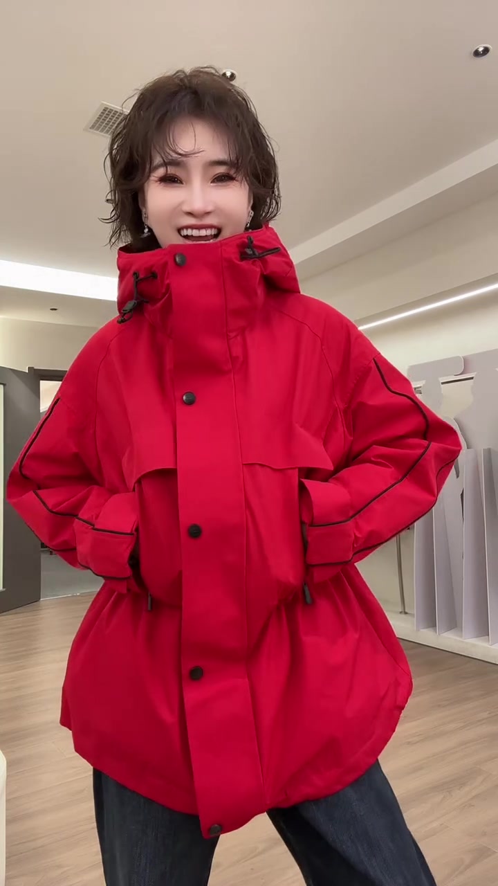 7号上午十点钟全场高货,期待已久的羽绒服专场来了,每一件都是精品中的精品,左上角预约点起直