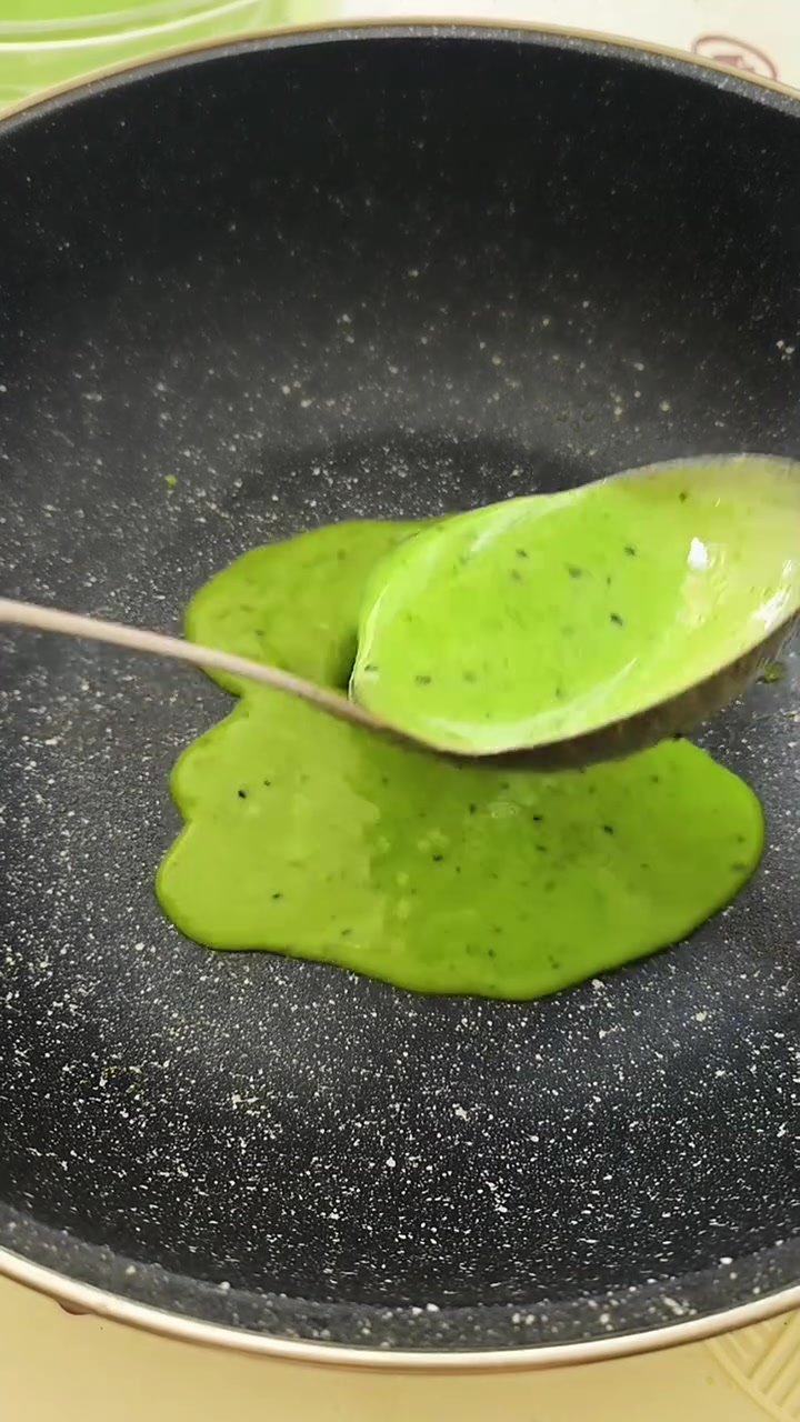 香迷糊了!鸡蛋菠菜饼这么做,简单又好吃