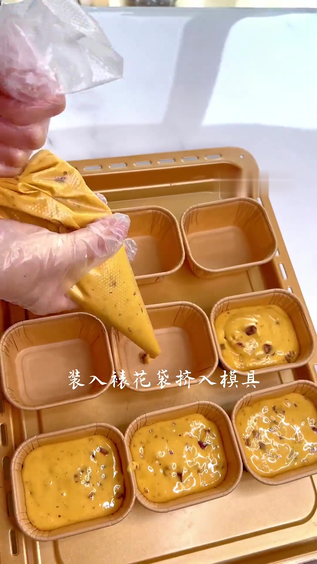 家庭版零失败红糖枣糕来喽～松软的蛋糕体搭配上浓浓的红枣香