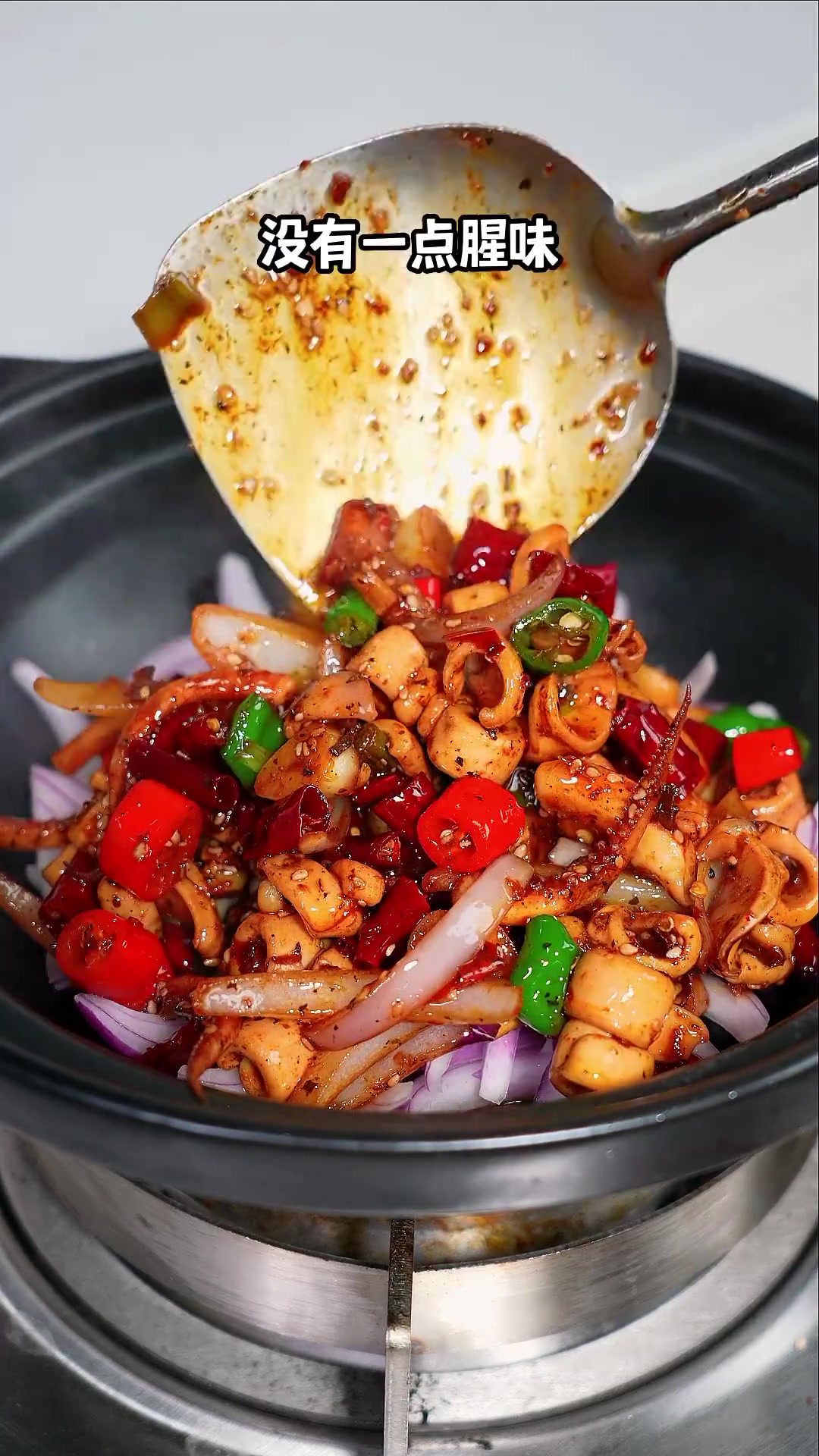 想吃鱿鱼须了自己在家就可以轻松制作，做法简单下酒又下饭