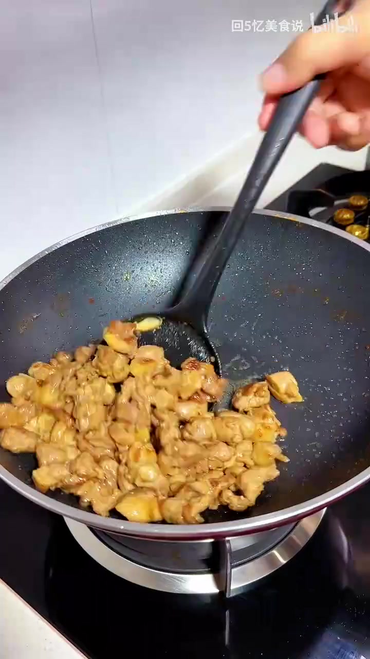 最近很火的鸭腿好吃新做法