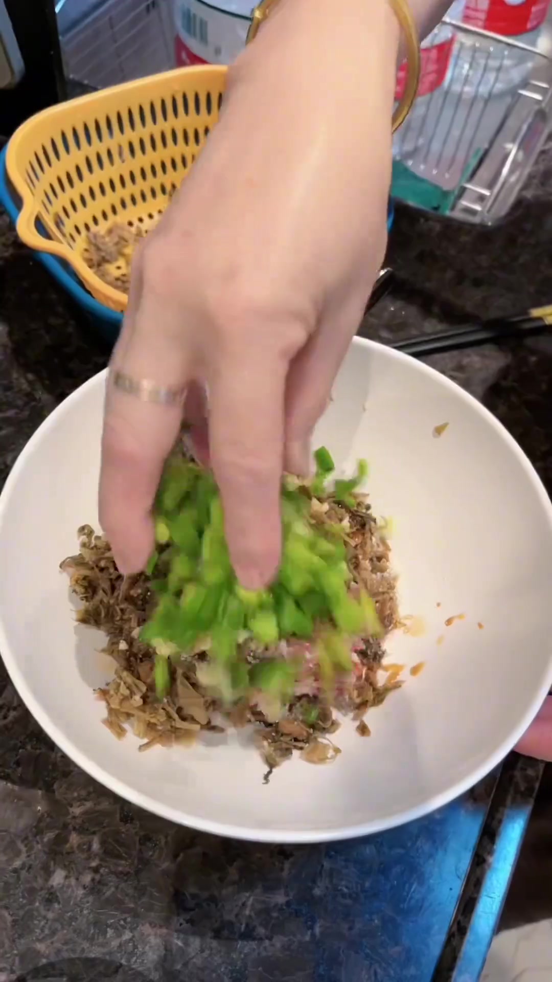 拇指生煎包详细做法分享给大家
