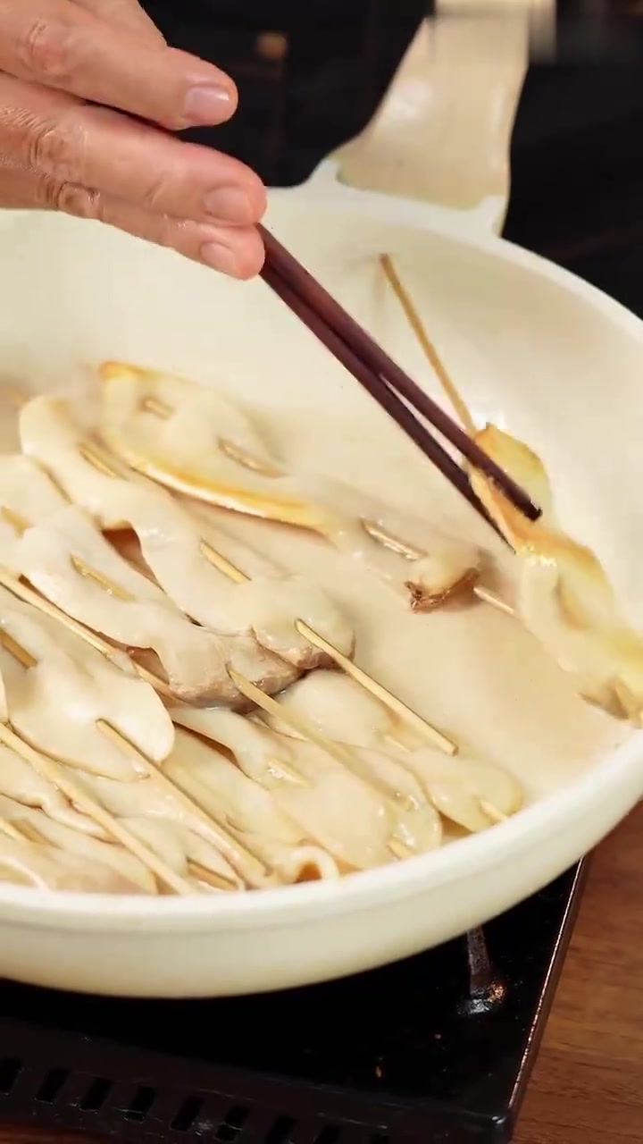 别再傻傻吃肉串啦!串烧杏鲍菇一出场,直接原地封神!