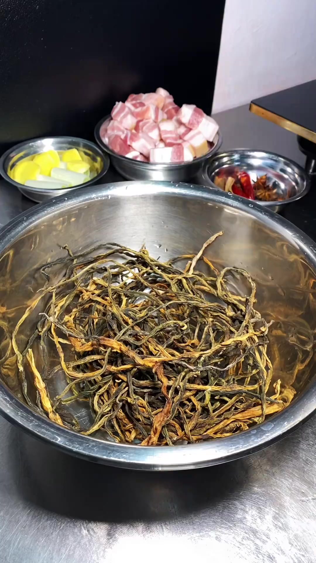 干豆角焖五花肉,绝了