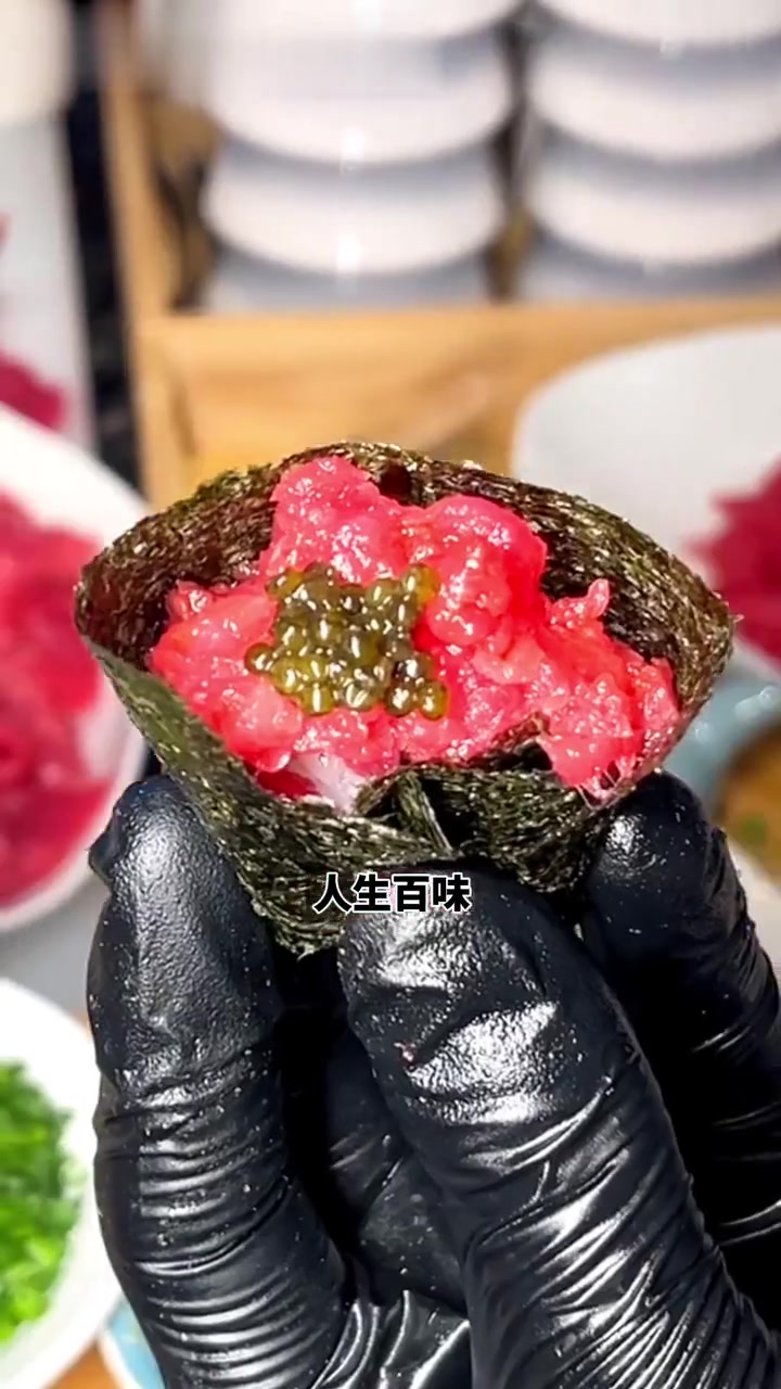 现开200斤蓝鳍金枪鱼，全身都是宝！极品刺身部位大腹，简直太鲜美