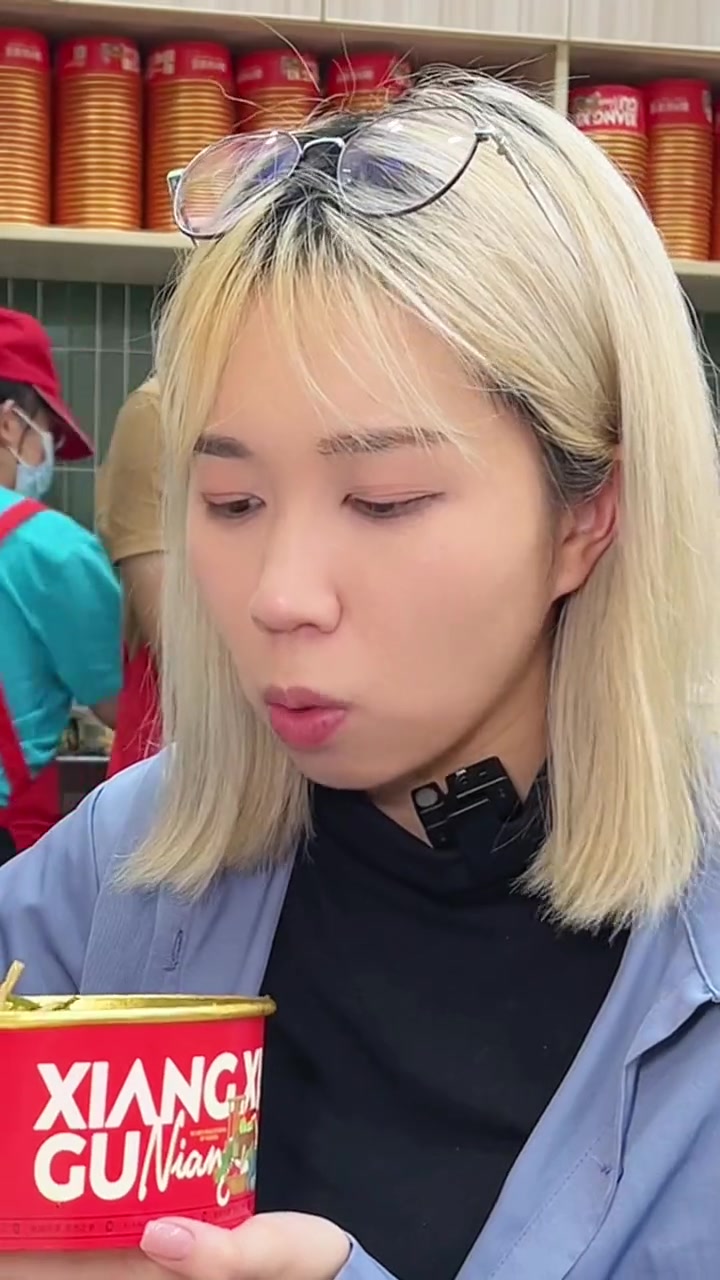 你们喜欢吃折耳根吗?这家店泡菜种类真的超级多～