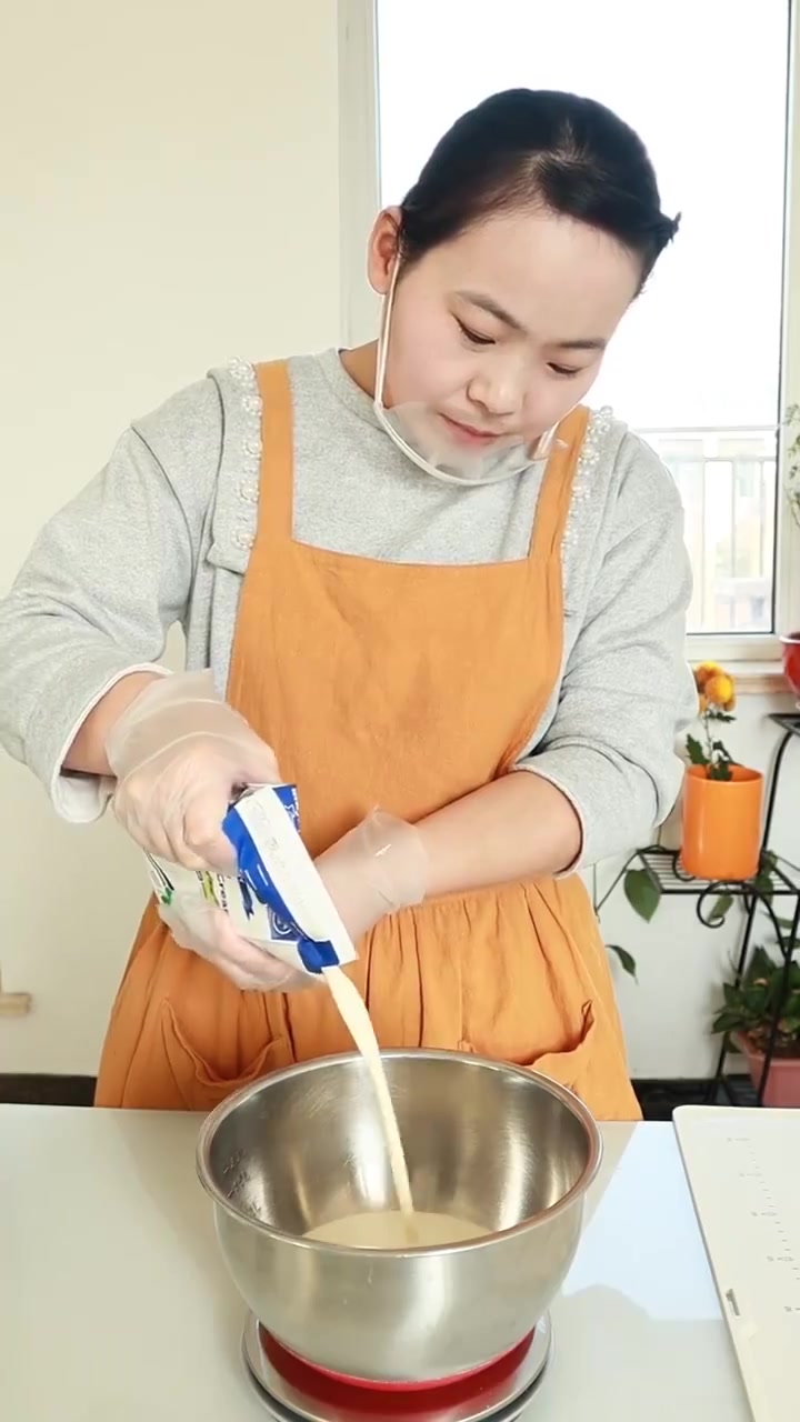 孩子教练订榴莲千层生日蛋糕，我的烘焙日常