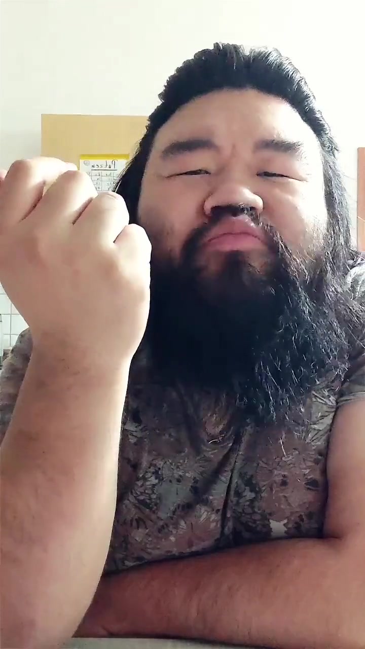emoji巧克力来一袋，你能想到它居然是无乳糖的吗？