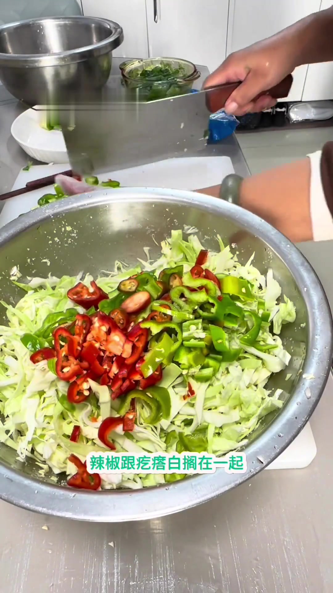 早餐配传统小咸菜，来碗粥找回儿时味道