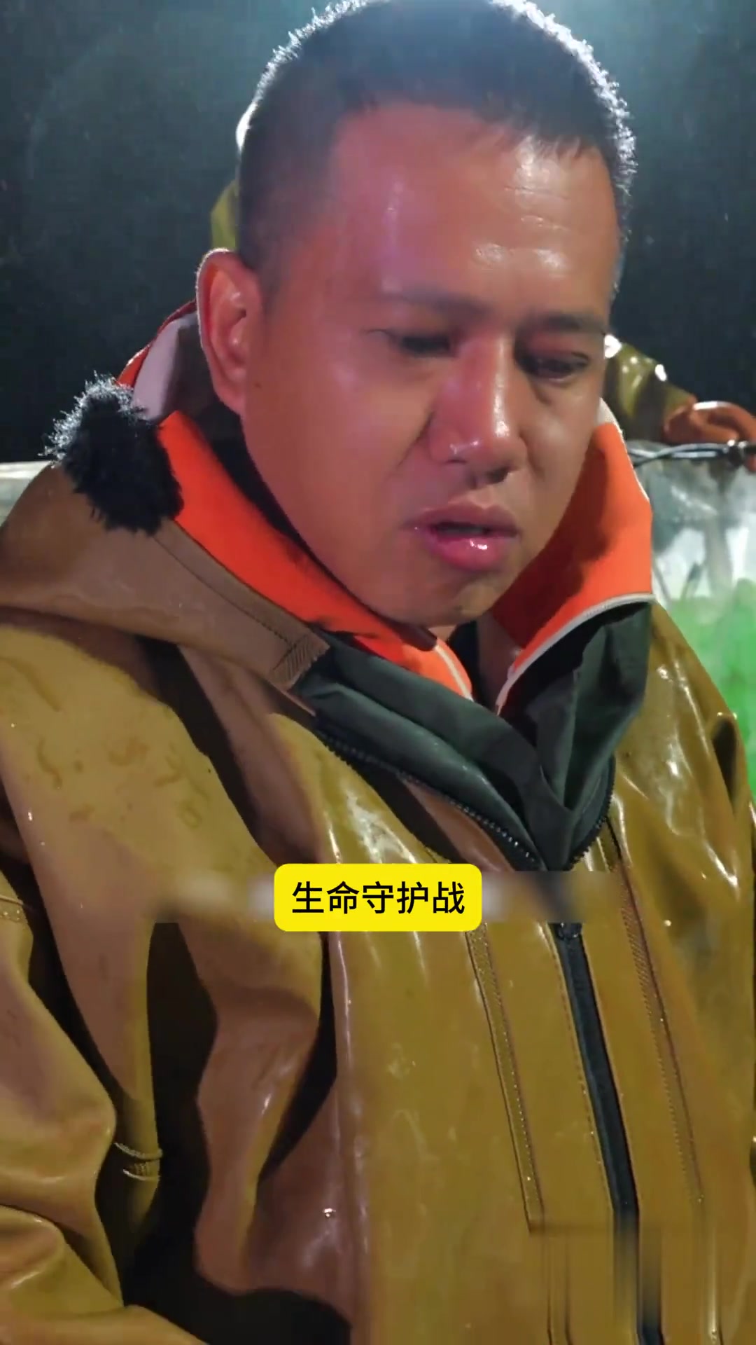 300斤的大鲟鱼都不及它，雀哥全力抢救“最大青鱼”