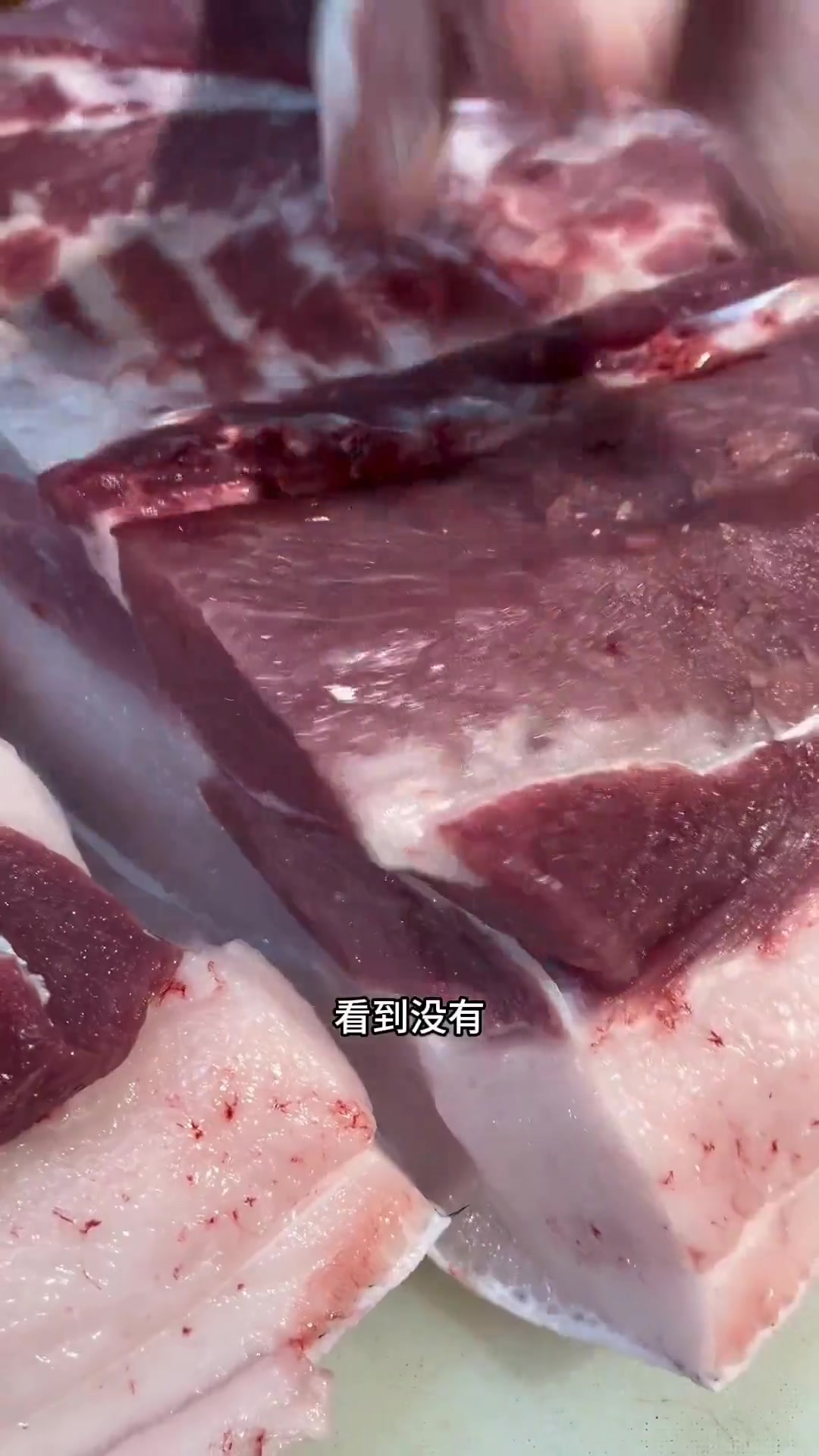 什么样的猪肉好吃？分解大肥猪给大家瞧瞧