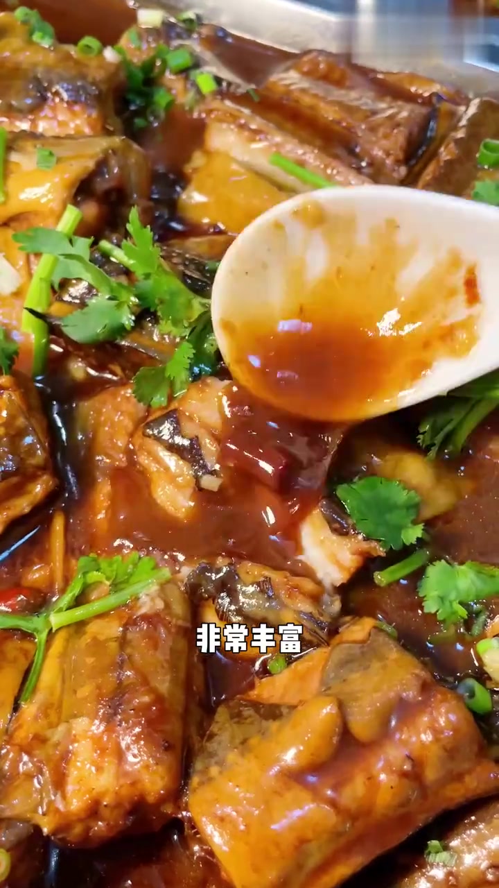 哥们来青岛,请他们吃海鲜!十斤鸦片鱼太过瘾