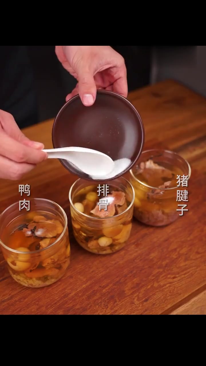 三伏天炖汤,三种肉对比,你爱哪种?土茯苓炖汤