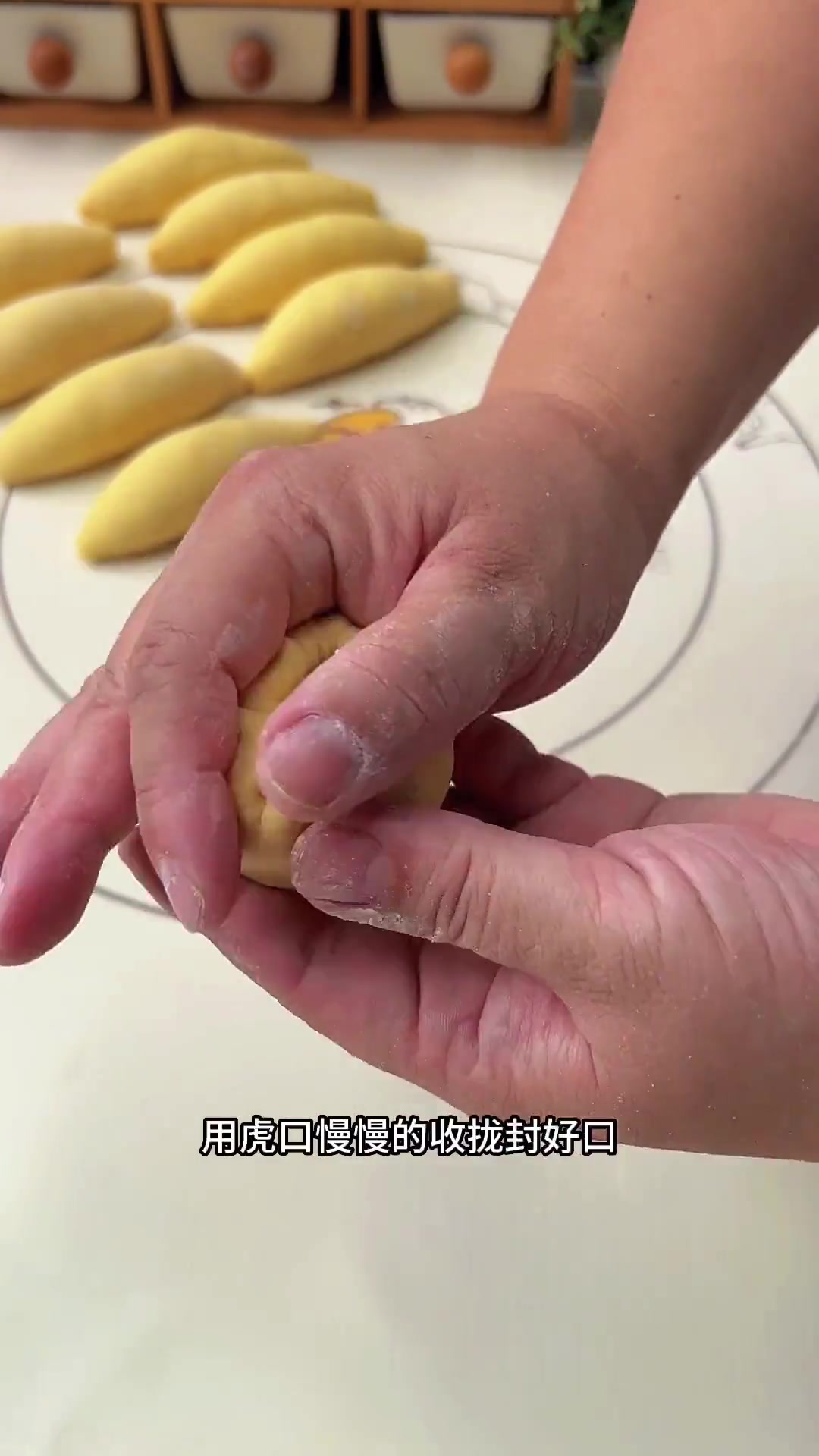 这样做玉米锅贴，粗粮细作，营养又美味