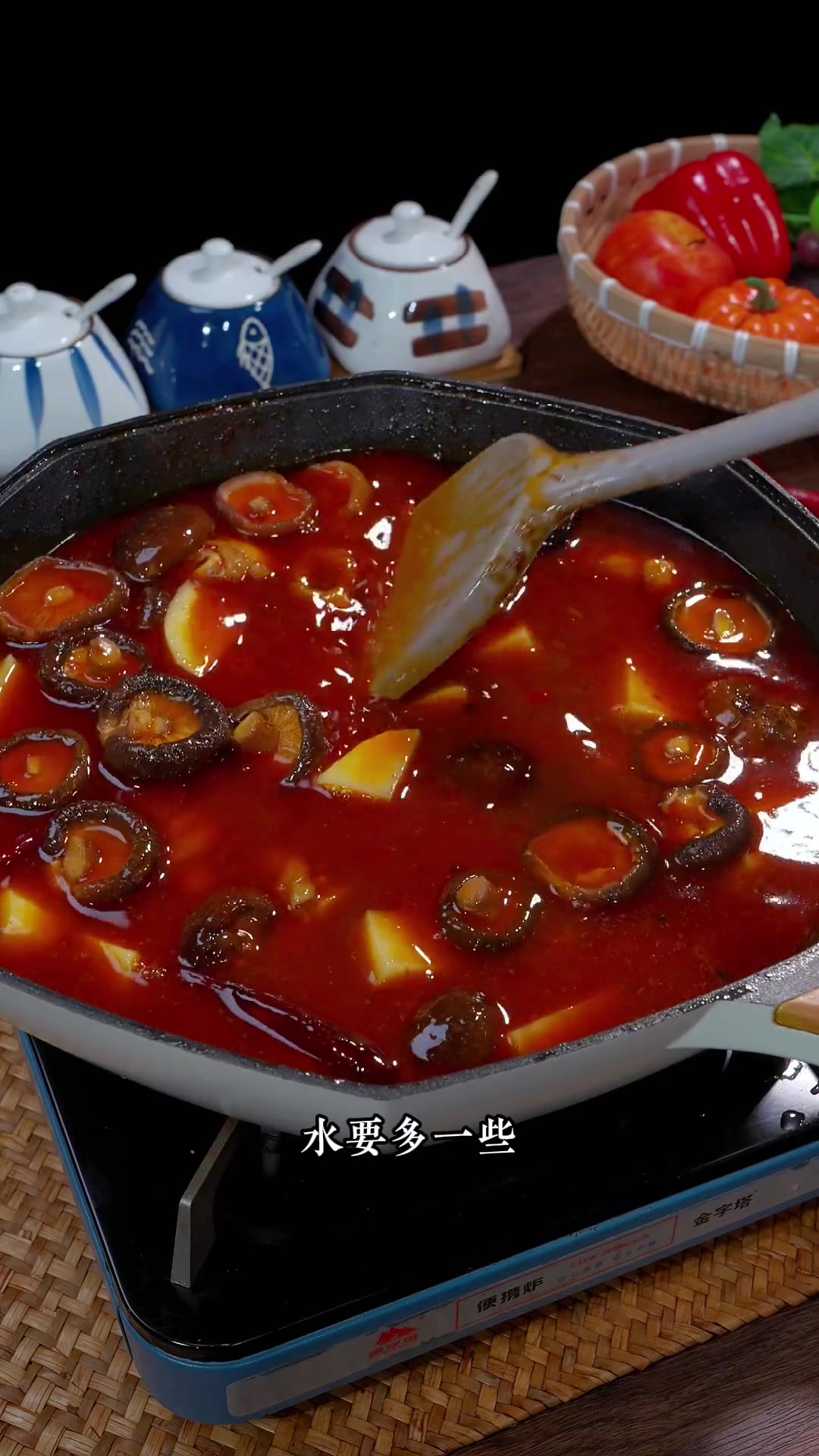 饭店百元火锅鸡,在家轻松做,配配菜超绝