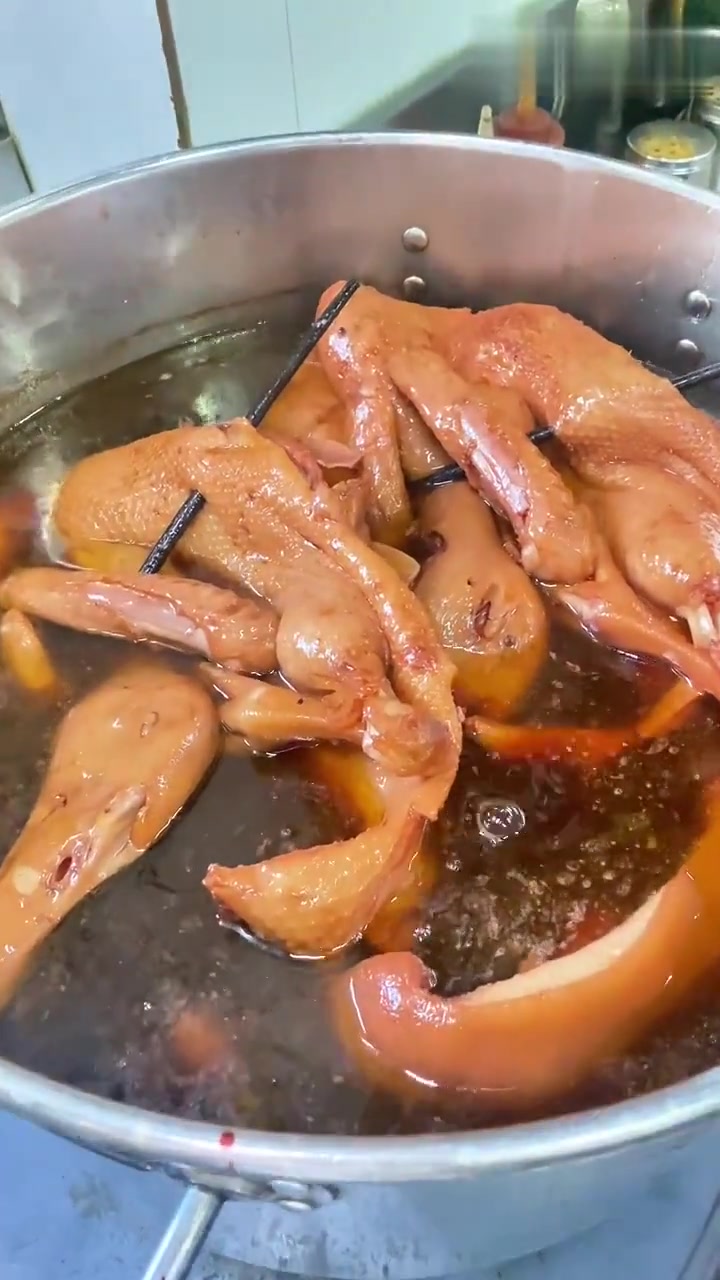 闽南熏鸭与漳州鸭仔面制作