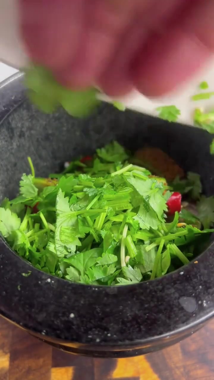 芬兰奶爸拌螃蟹