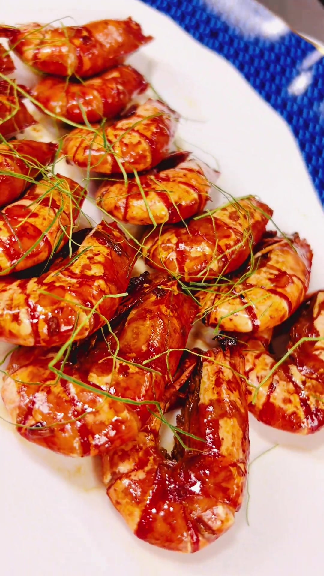 经典粤菜豉油皇大虾,白灼虾吃腻了,可以试试这样吃