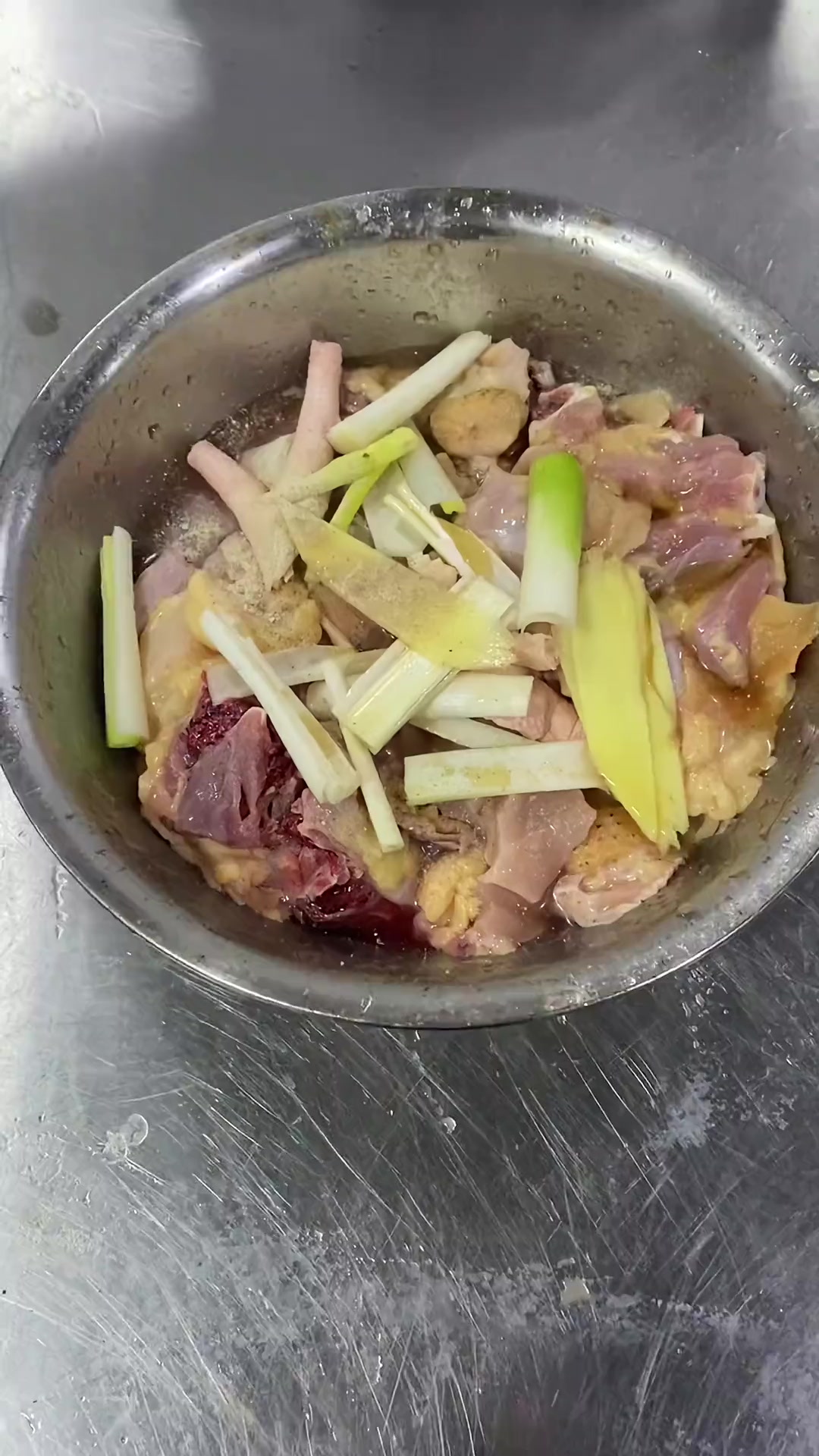 烧鸡公火锅得制作