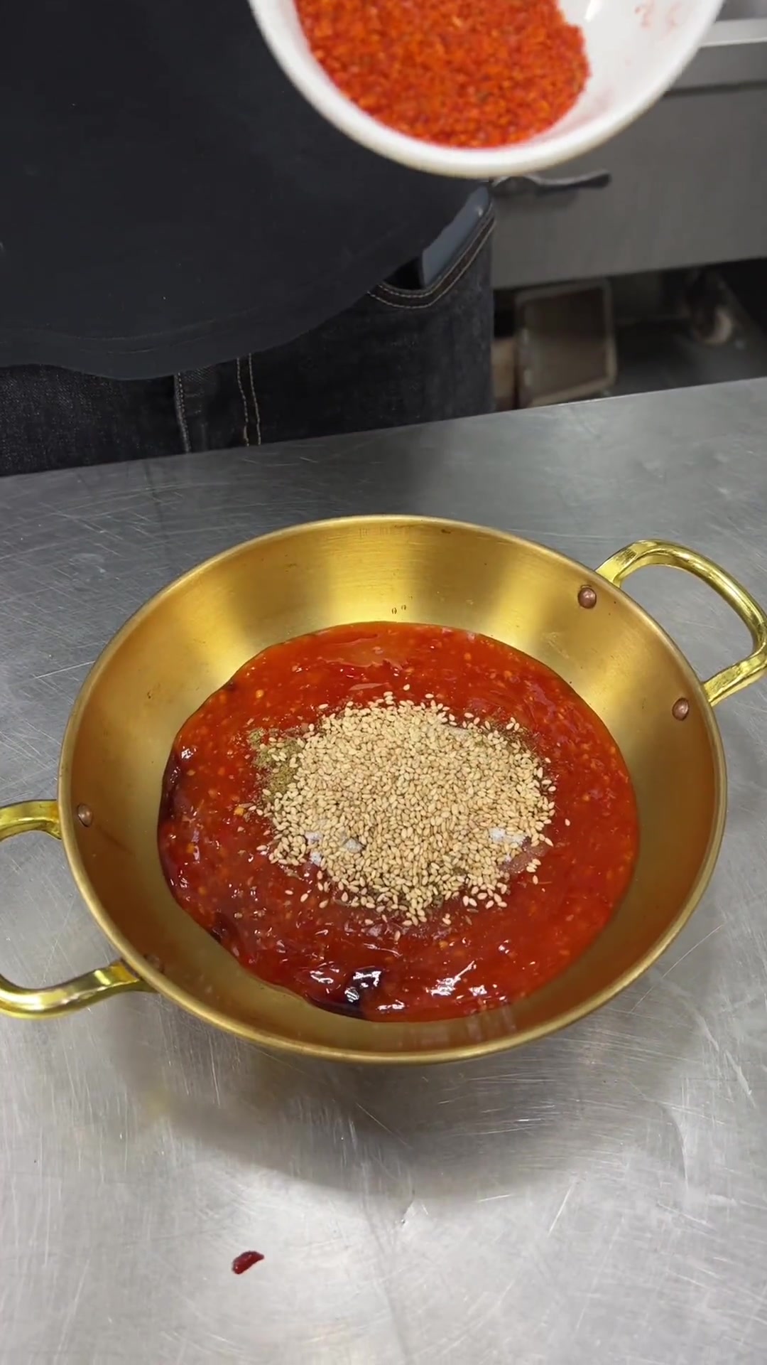 东北生吃牛肉小串教程，南方朋友快来学！