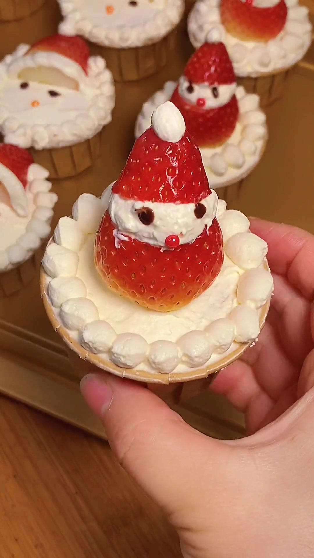 零失败圣诞纸杯蛋糕，细腻棉软，快给娃做