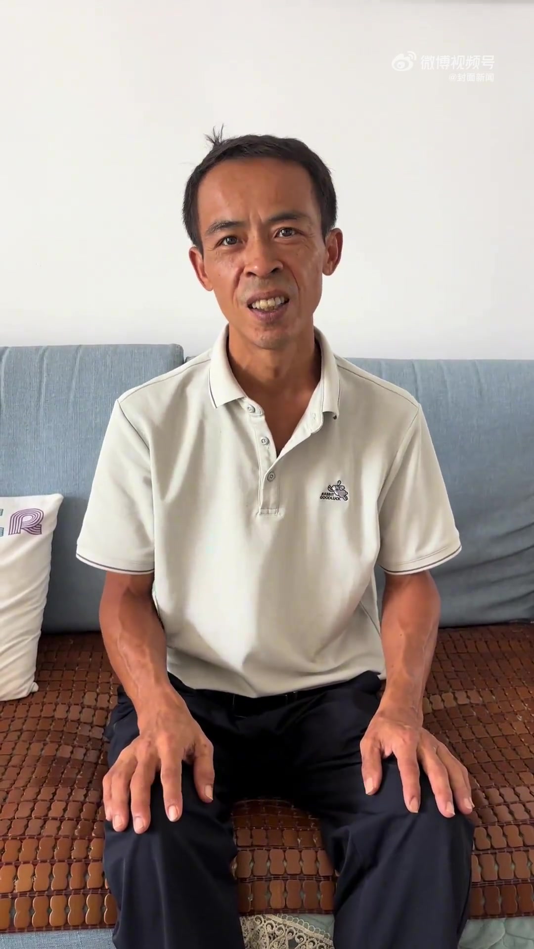 「鸡排哥回应是否开店收徒：有新进展会第一时间告知」鸡排哥比心饭撒 10月16日，江西景德镇