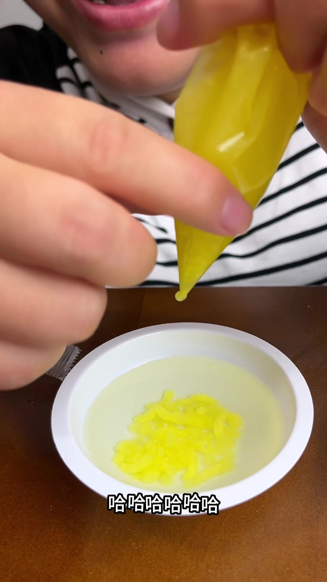 糖果酱油鸡蛋面手工diy