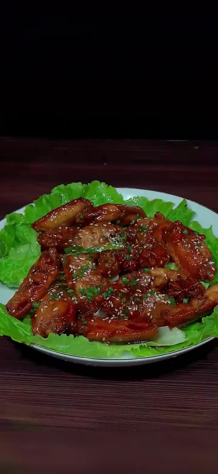 可乐鸡翅就像我这样做,软烂脱骨,好吃入味。鸡翅 鸡翅的100种做法 可乐鸡翅 家常菜 在家