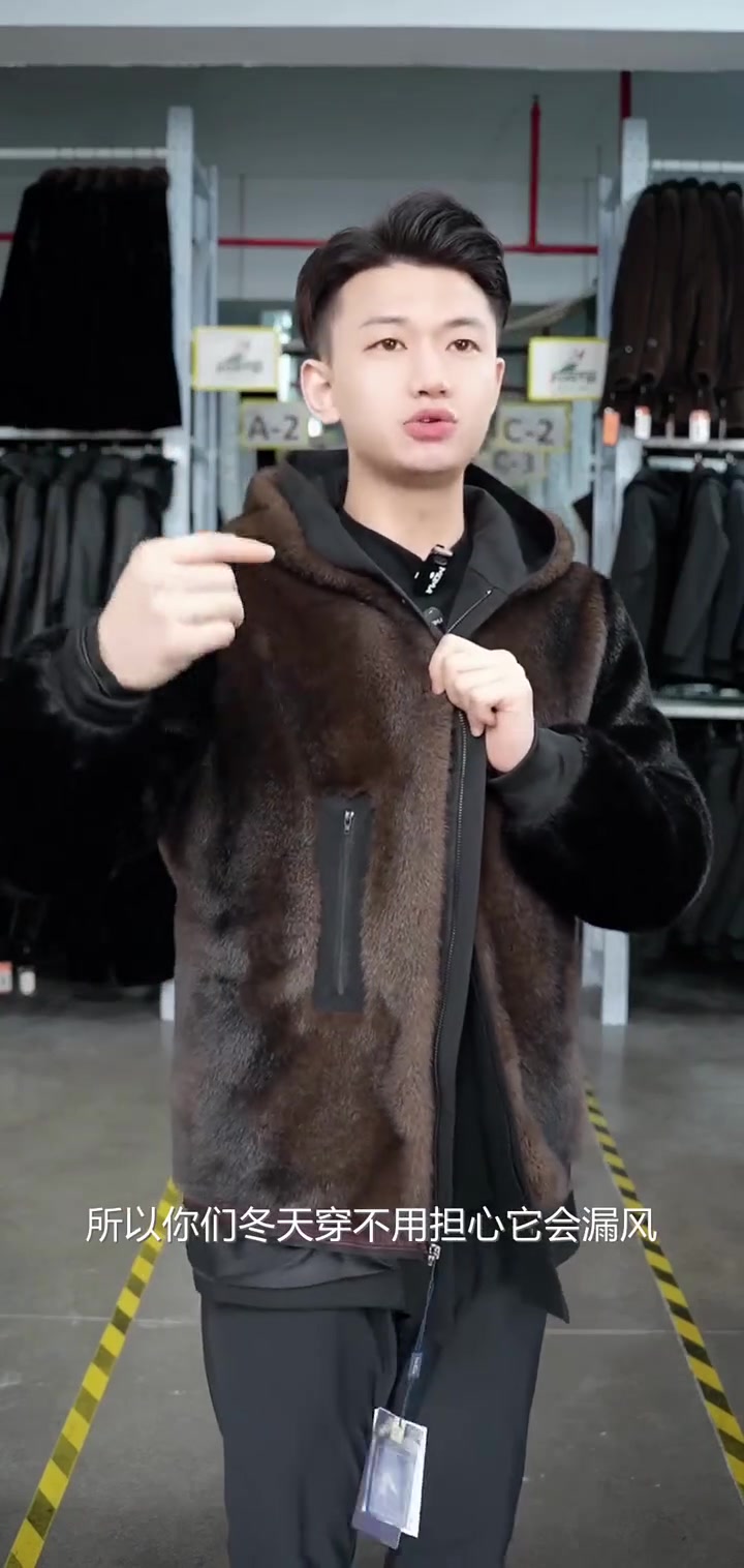 冬季不再单调!海宁男士派克服,内外兼修的风范,可脱卸设计更显贴心